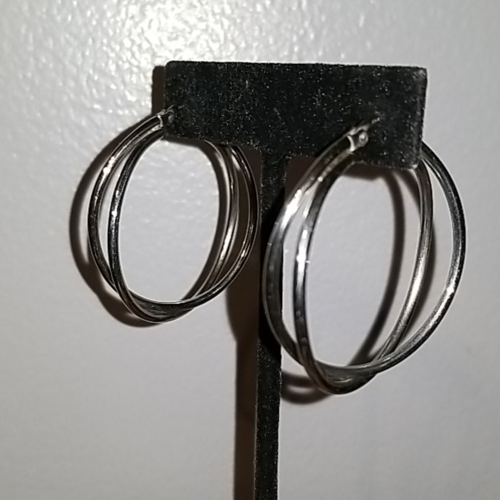 <ITALY MILOR> Criss-Crossed Stainless Steel Hoops - Picture 12 of 16